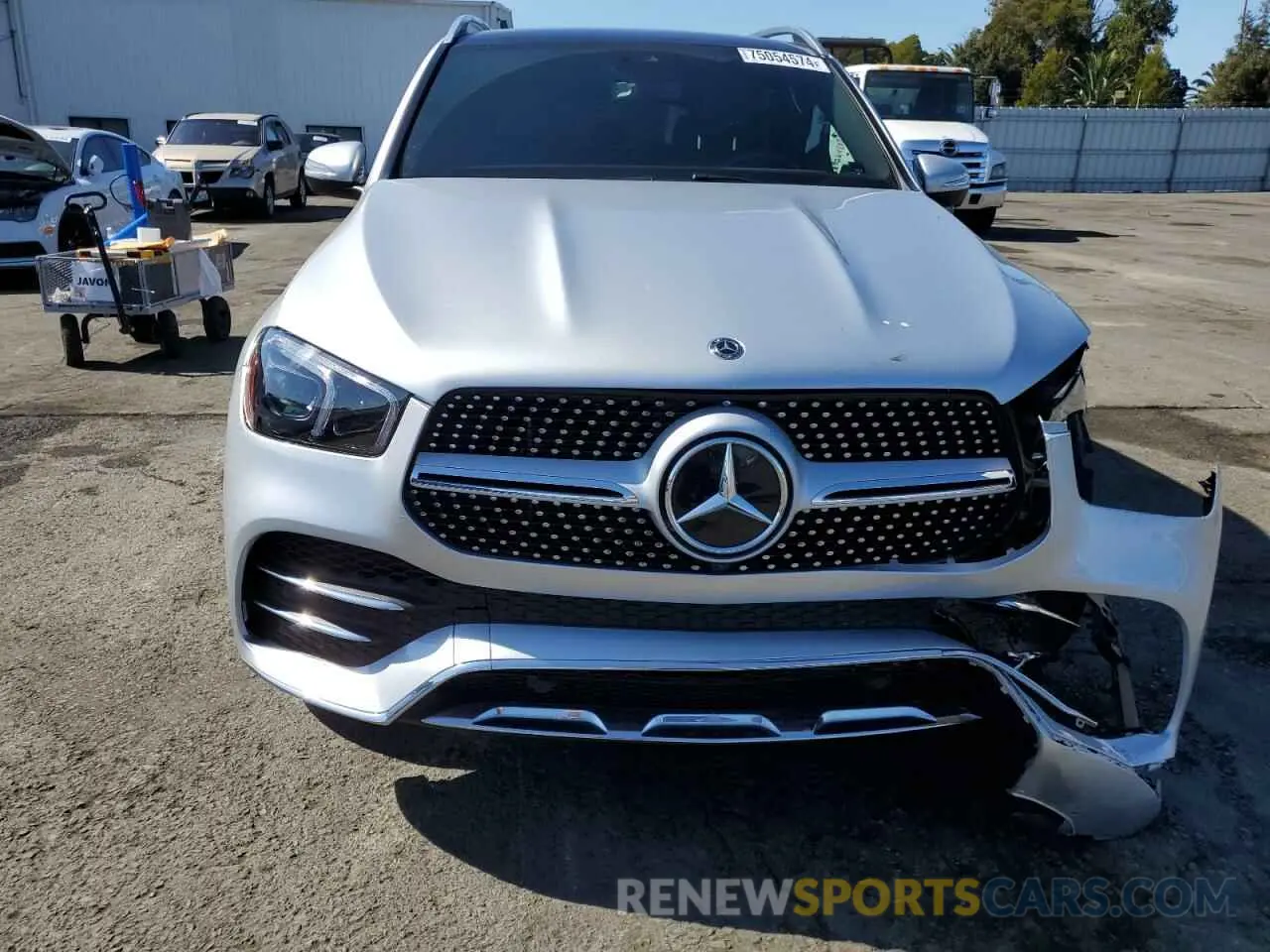 5 Photograph of a damaged car 4JGFB4JE1LA218495 MERCEDES-BENZ GLE-CLASS 2020