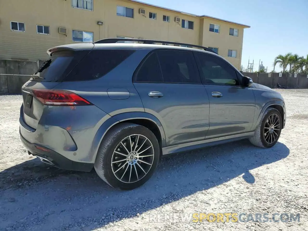 3 Photograph of a damaged car 4JGFB4JE7LA111225 MERCEDES-BENZ GLE-CLASS 2020