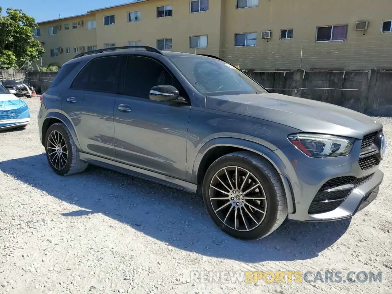 4 Photograph of a damaged car 4JGFB4JE7LA111225 MERCEDES-BENZ GLE-CLASS 2020