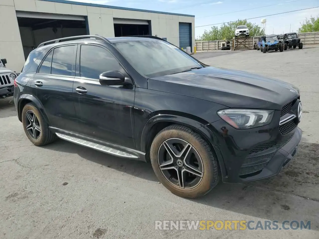 4 Photograph of a damaged car 4JGFB4KB0LA048330 MERCEDES-BENZ GLE-CLASS 2020