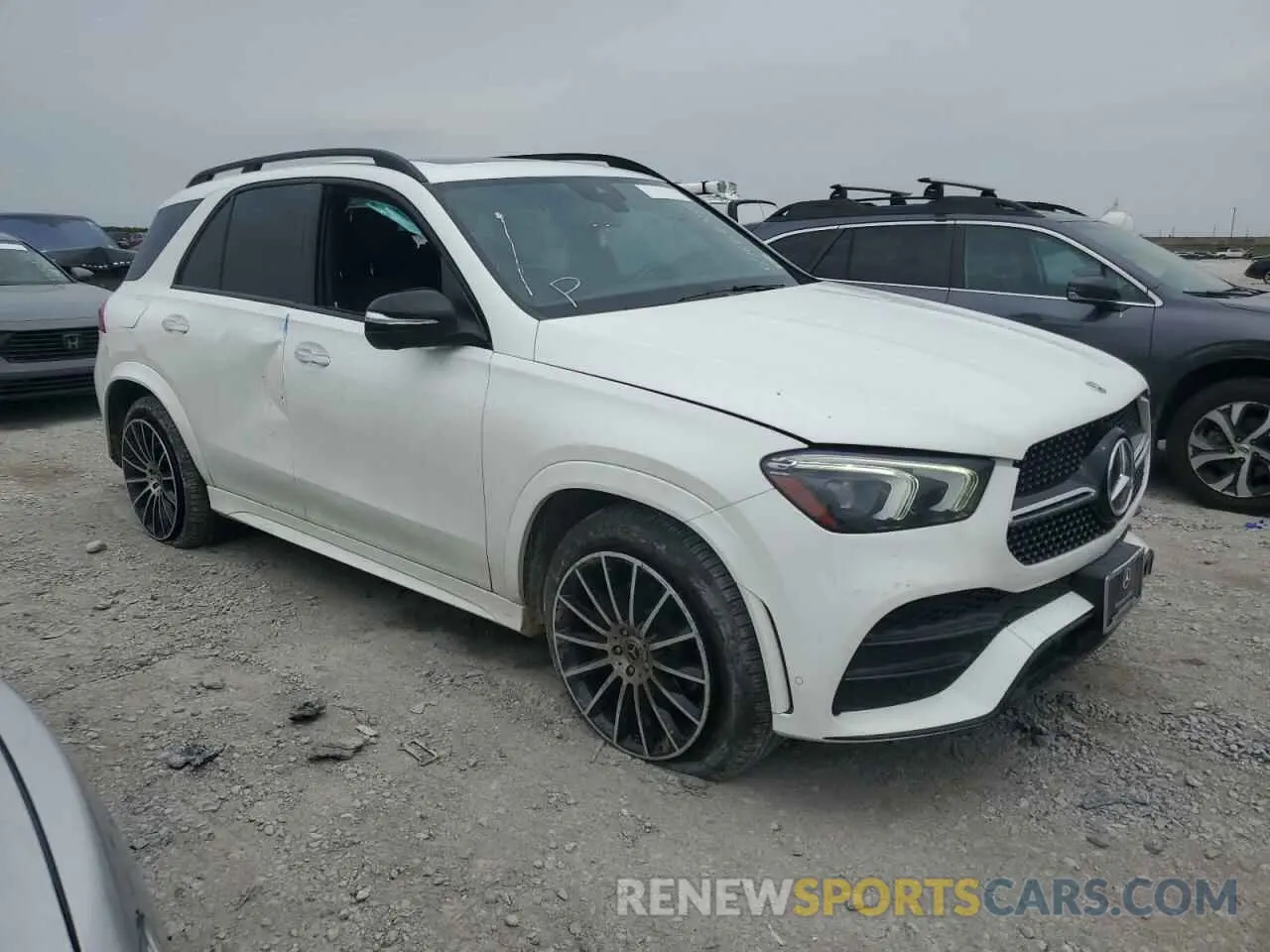 4 Photograph of a damaged car 4JGFB4KB0LA242999 MERCEDES-BENZ GLE-CLASS 2020