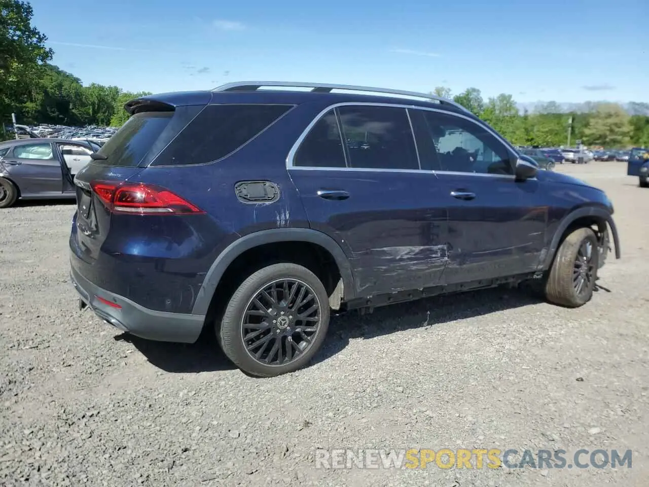 3 Photograph of a damaged car 4JGFB4KB1LA009519 MERCEDES-BENZ GLE-CLASS 2020