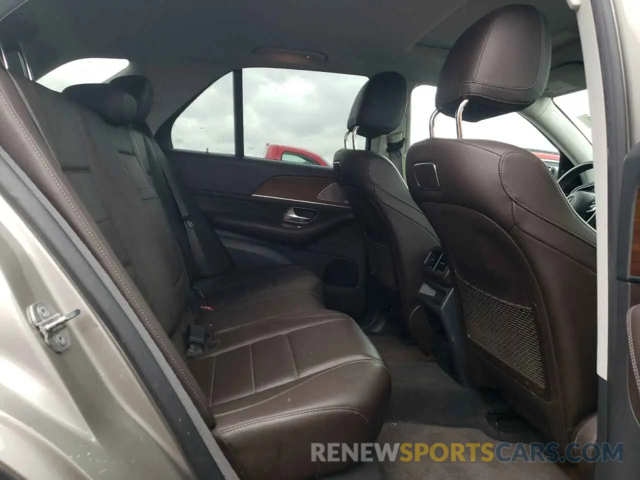 10 Photograph of a damaged car 4JGFB4KB1LA011478 MERCEDES-BENZ GLE-CLASS 2020