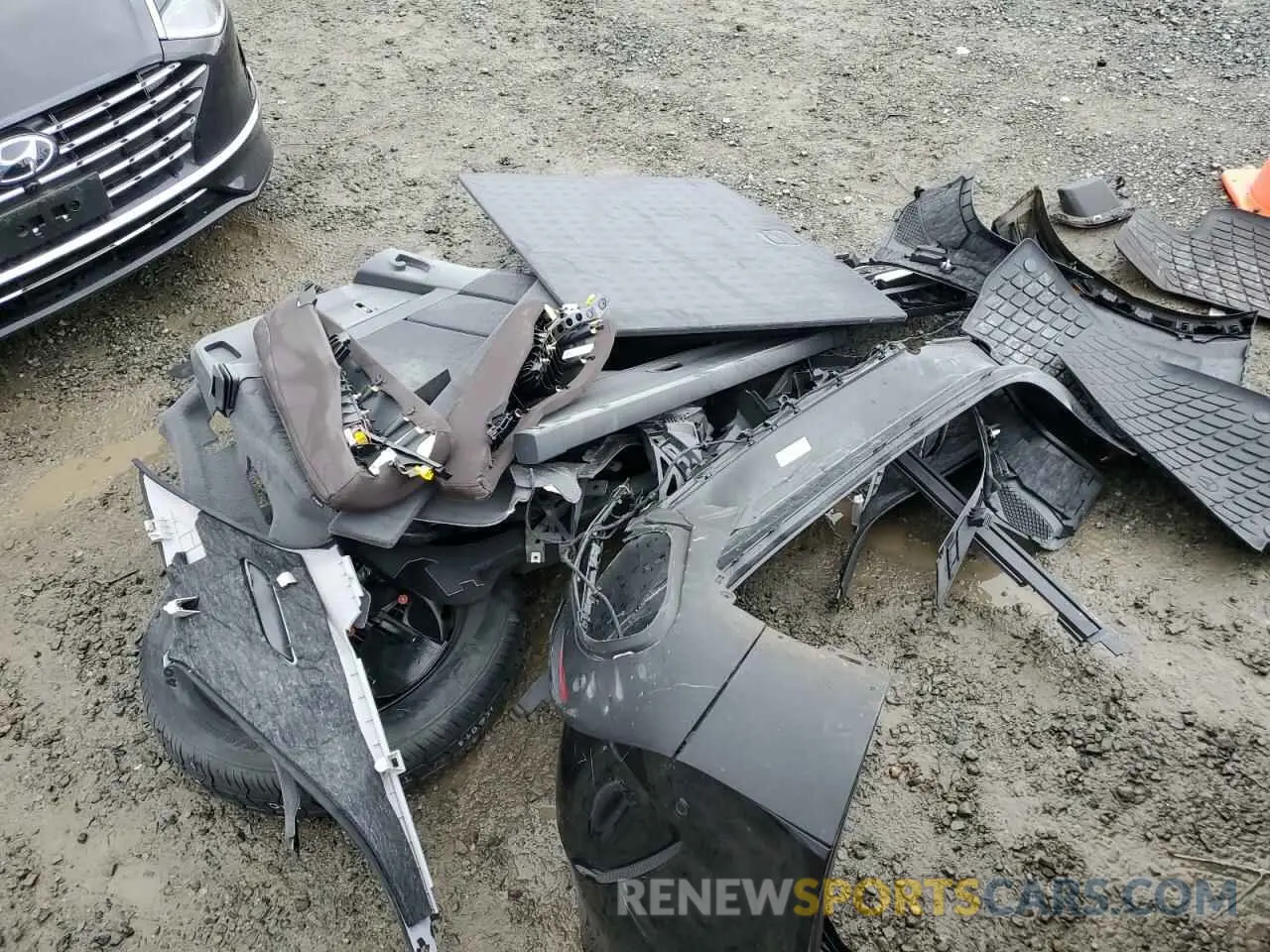 12 Photograph of a damaged car 4JGFB4KB1LA257639 MERCEDES-BENZ GLE-CLASS 2020