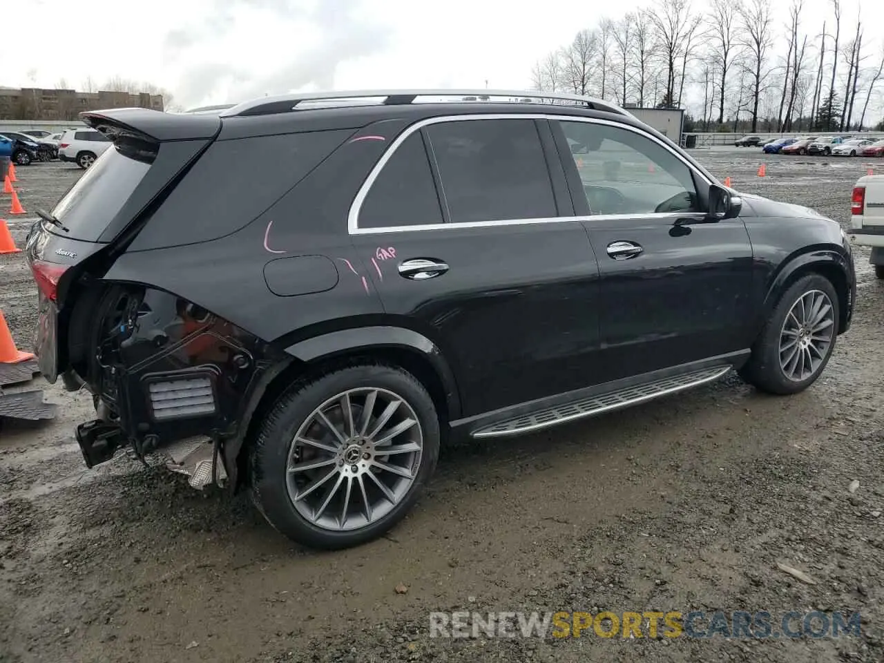 3 Photograph of a damaged car 4JGFB4KB1LA257639 MERCEDES-BENZ GLE-CLASS 2020