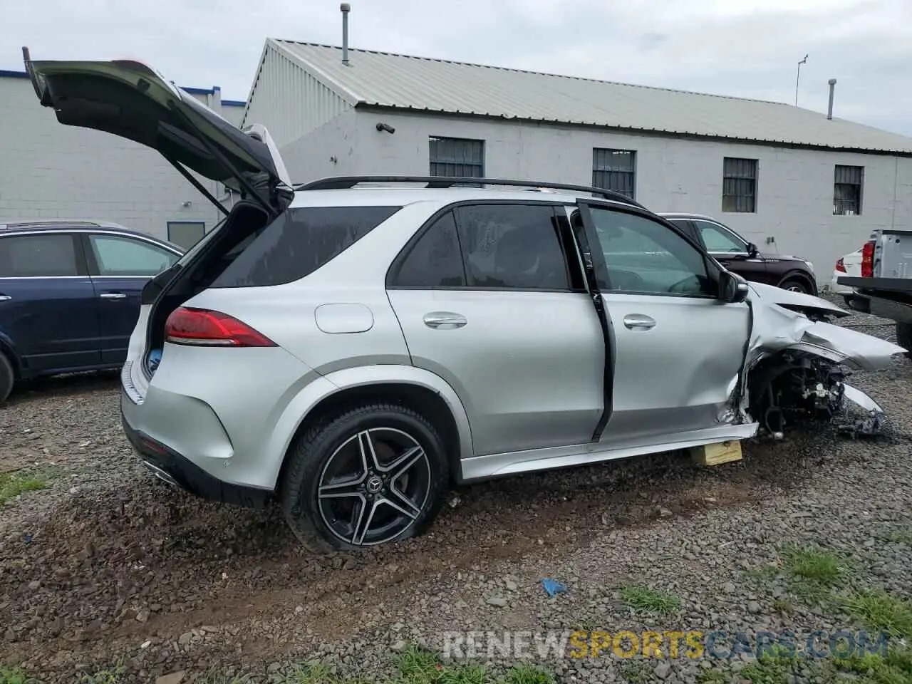 3 Photograph of a damaged car 4JGFB4KB2LA095696 MERCEDES-BENZ GLE-CLASS 2020