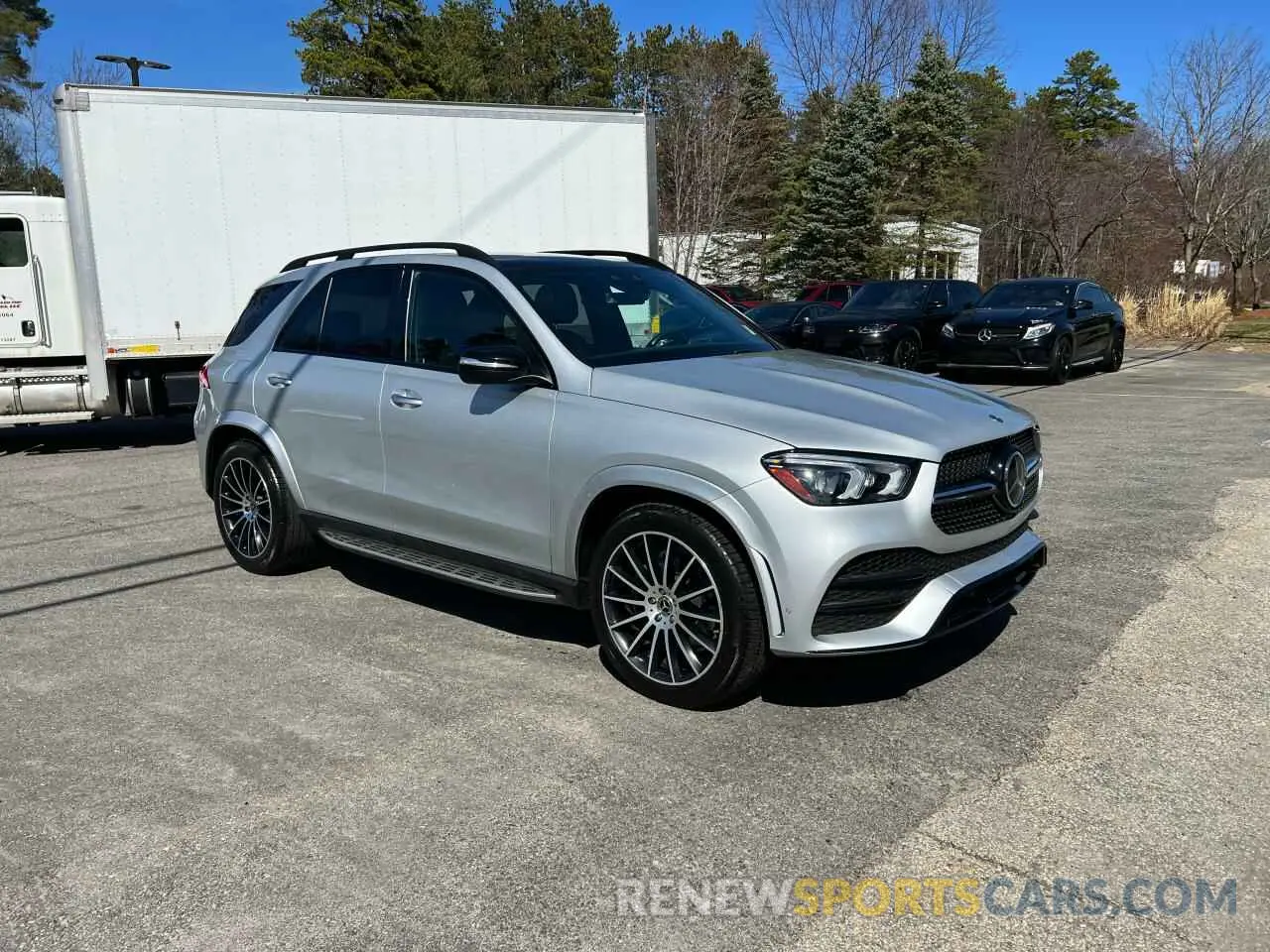2 Photograph of a damaged car 4JGFB4KB3LA044515 MERCEDES-BENZ GLE-CLASS 2020