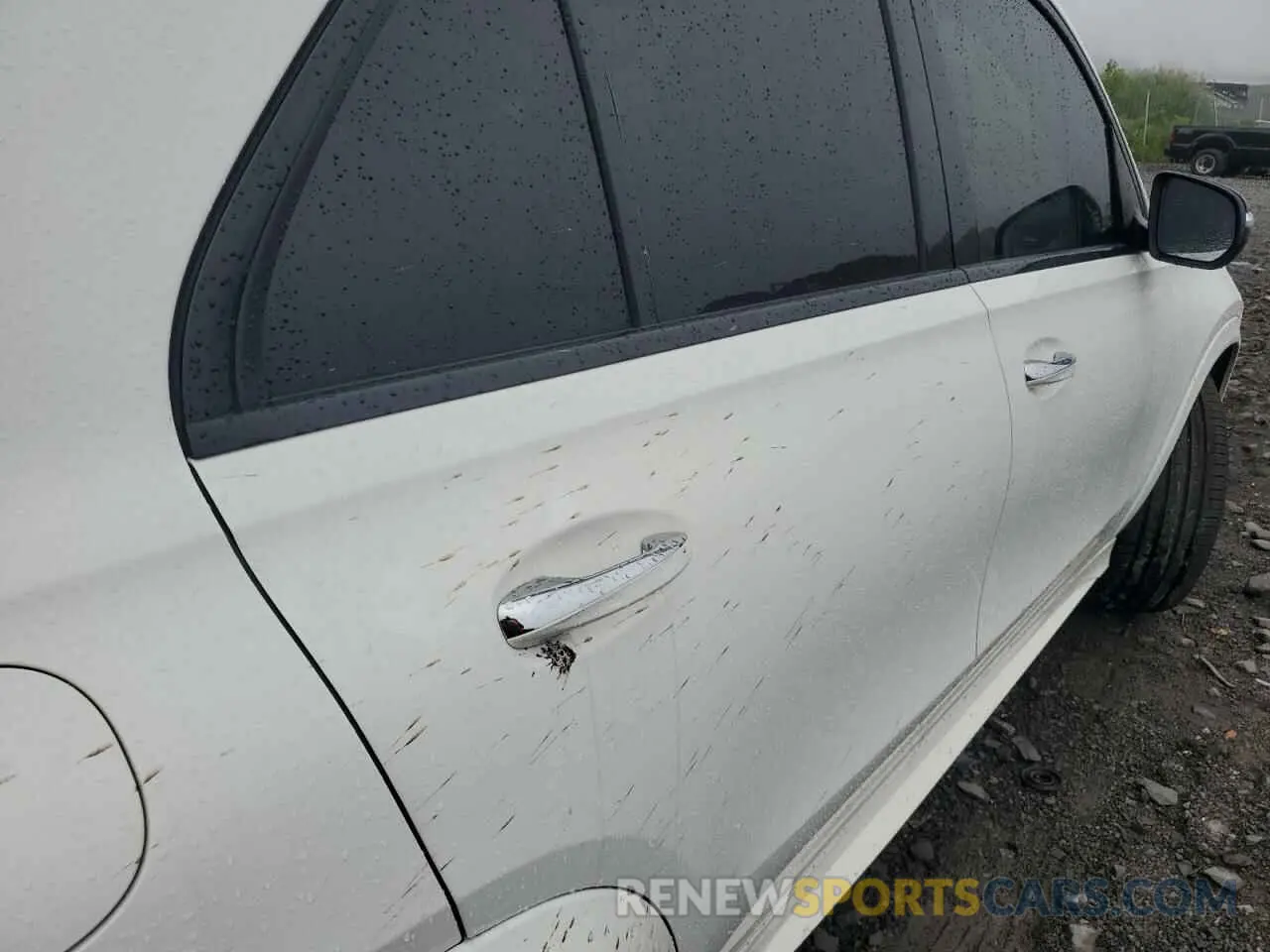 11 Photograph of a damaged car 4JGFB4KB3LA081175 MERCEDES-BENZ GLE-CLASS 2020