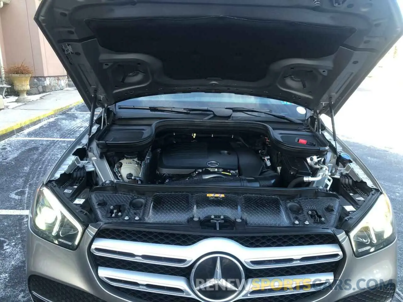 8 Photograph of a damaged car 4JGFB4KB3LA086151 MERCEDES-BENZ GLE-CLASS 2020