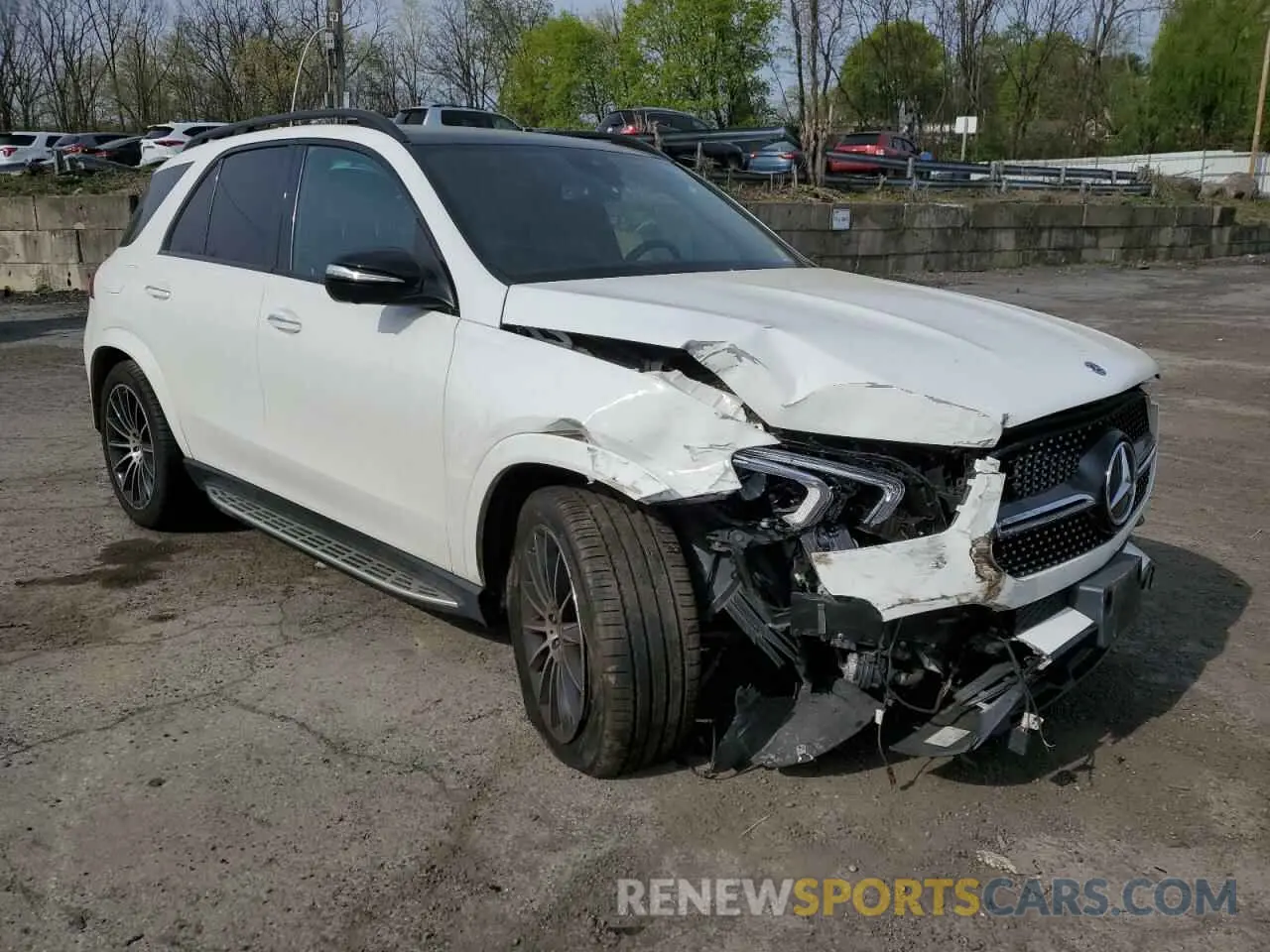 4 Photograph of a damaged car 4JGFB4KB3LA161155 MERCEDES-BENZ GLE-CLASS 2020