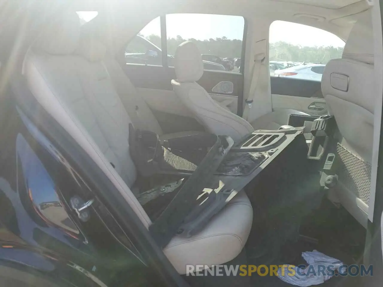 11 Photograph of a damaged car 4JGFB4KB4LA054812 MERCEDES-BENZ GLE-CLASS 2020
