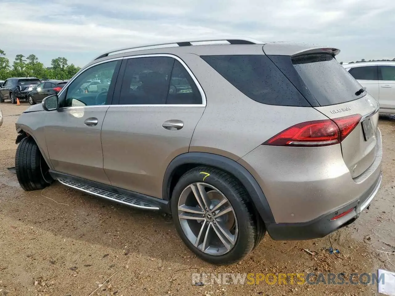 2 Photograph of a damaged car 4JGFB4KB4LA089477 MERCEDES-BENZ GLE-CLASS 2020