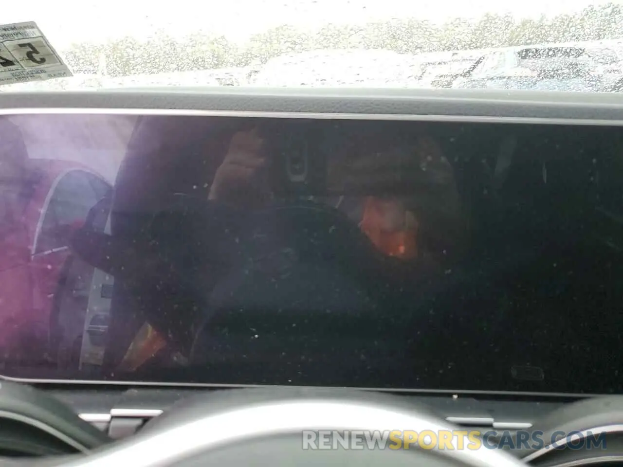 9 Photograph of a damaged car 4JGFB4KB4LA143280 MERCEDES-BENZ GLE-CLASS 2020