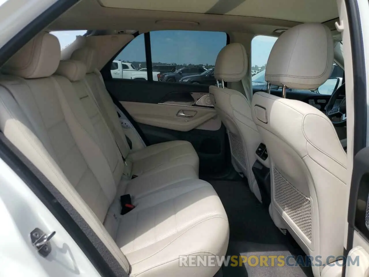 11 Photograph of a damaged car 4JGFB4KB4LA226093 MERCEDES-BENZ GLE-CLASS 2020