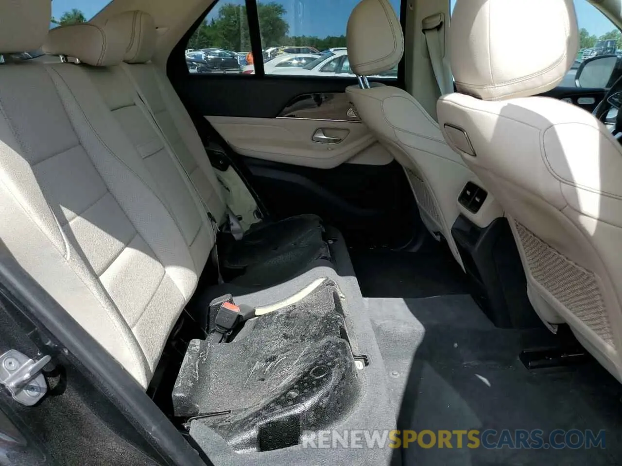 11 Photograph of a damaged car 4JGFB4KB5LA026047 MERCEDES-BENZ GLE-CLASS 2020
