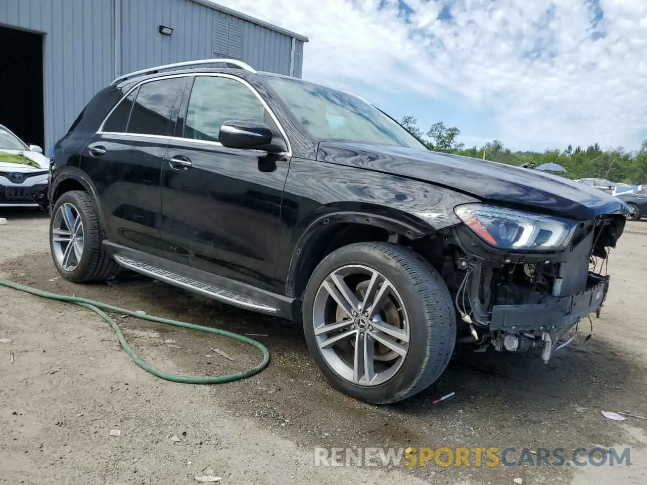 4 Photograph of a damaged car 4JGFB4KB5LA026047 MERCEDES-BENZ GLE-CLASS 2020