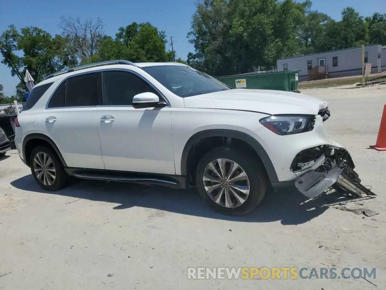 4 Photograph of a damaged car 4JGFB4KB5LA051952 MERCEDES-BENZ GLE-CLASS 2020