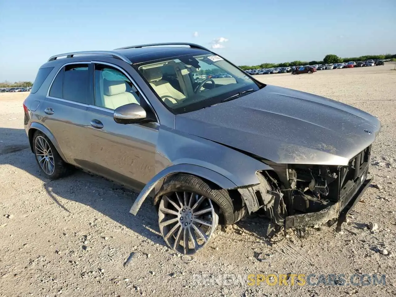 4 Photograph of a damaged car 4JGFB4KB5LA084224 MERCEDES-BENZ GLE-CLASS 2020