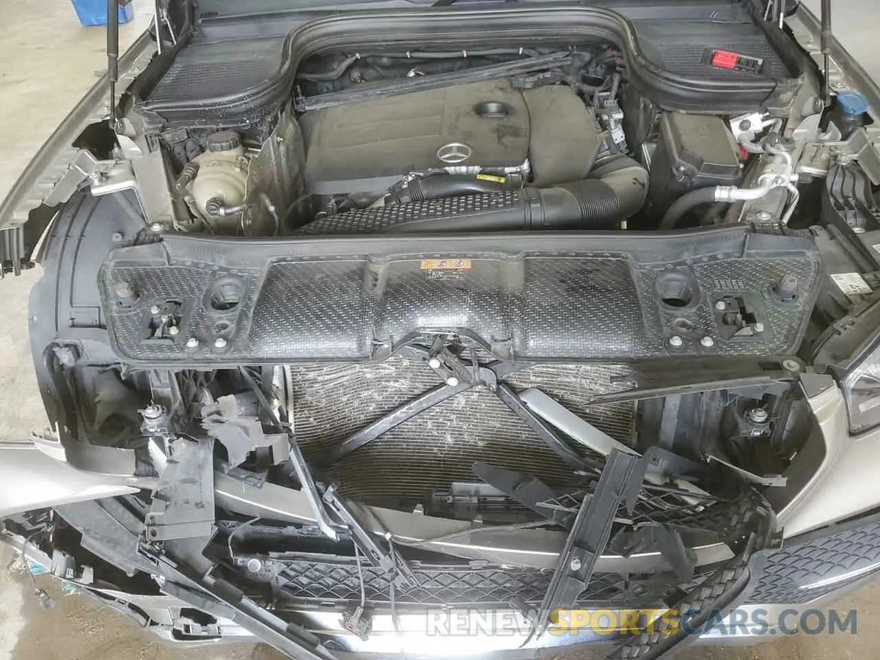 12 Photograph of a damaged car 4JGFB4KB5LA096535 MERCEDES-BENZ GLE-CLASS 2020