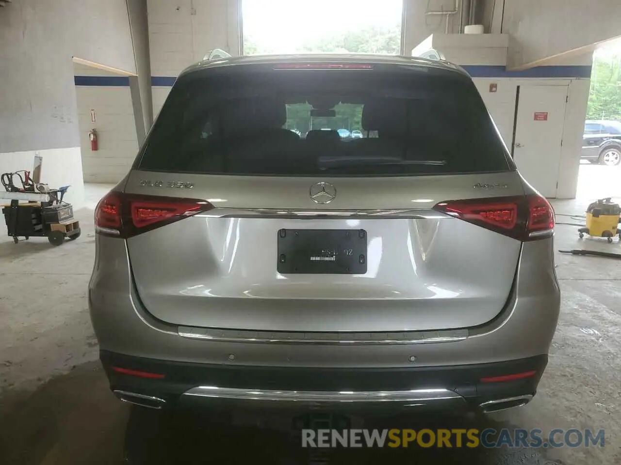 6 Photograph of a damaged car 4JGFB4KB5LA096535 MERCEDES-BENZ GLE-CLASS 2020