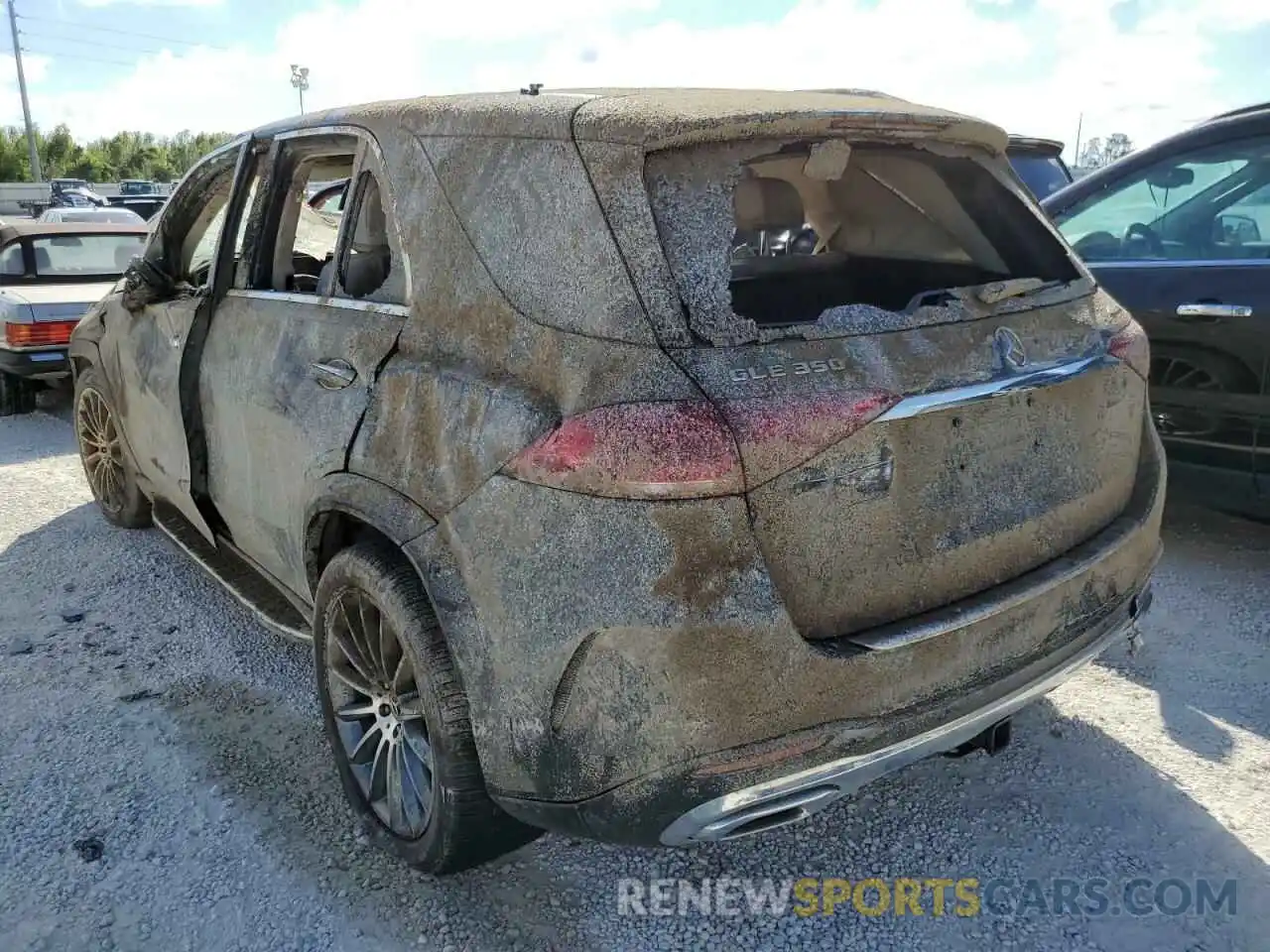 3 Photograph of a damaged car 4JGFB4KB6LA194196 MERCEDES-BENZ GLE-CLASS 2020