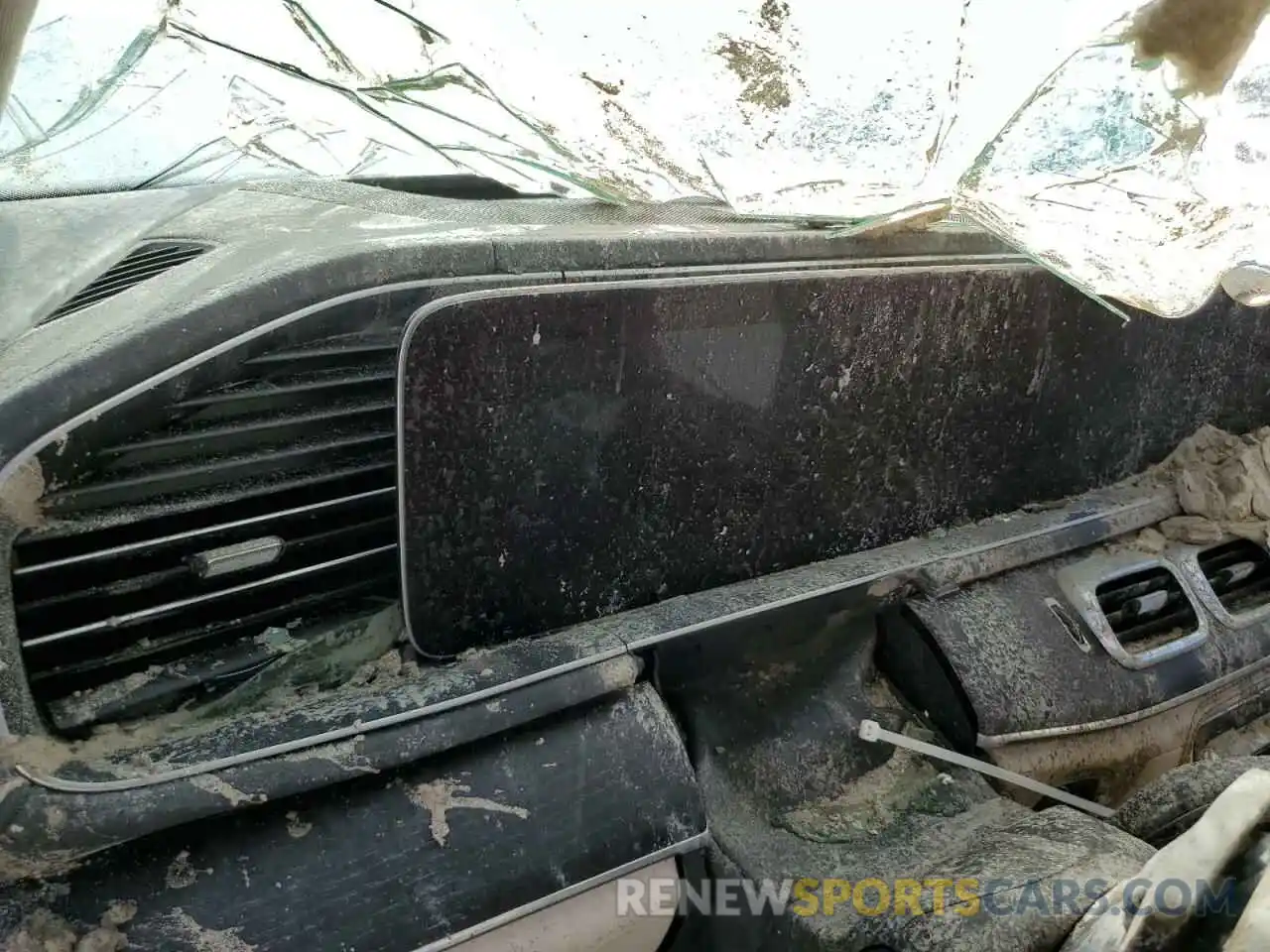 8 Photograph of a damaged car 4JGFB4KB6LA194196 MERCEDES-BENZ GLE-CLASS 2020