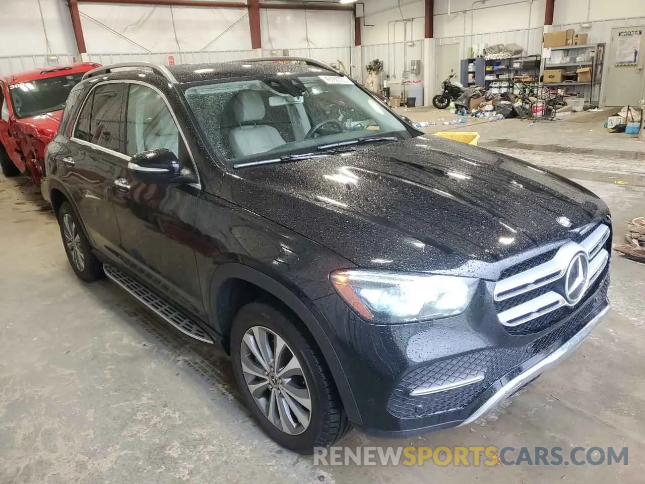 4 Photograph of a damaged car 4JGFB4KB7LA077033 MERCEDES-BENZ GLE-CLASS 2020