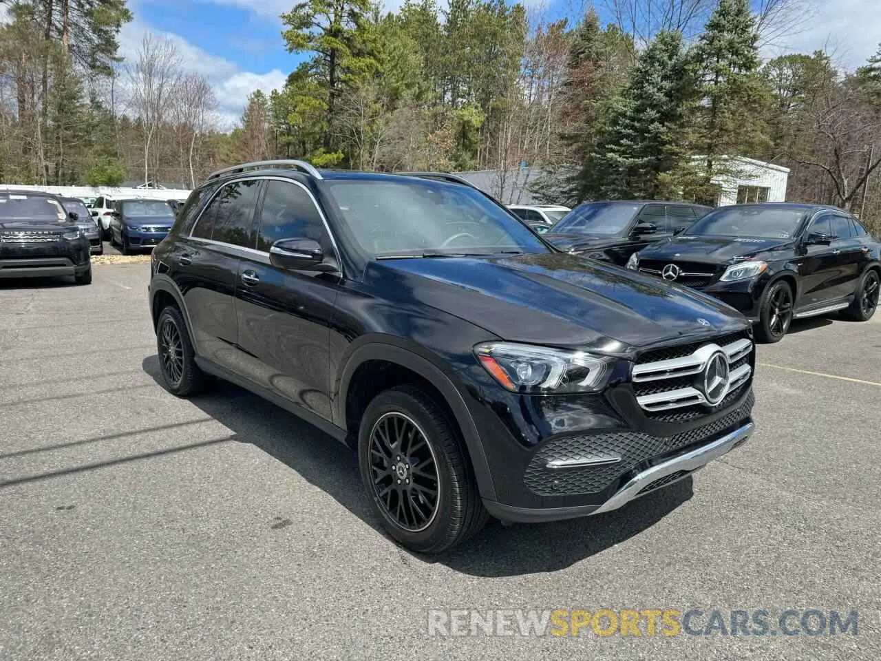 2 Photograph of a damaged car 4JGFB4KB8LA028309 MERCEDES-BENZ GLE-CLASS 2020