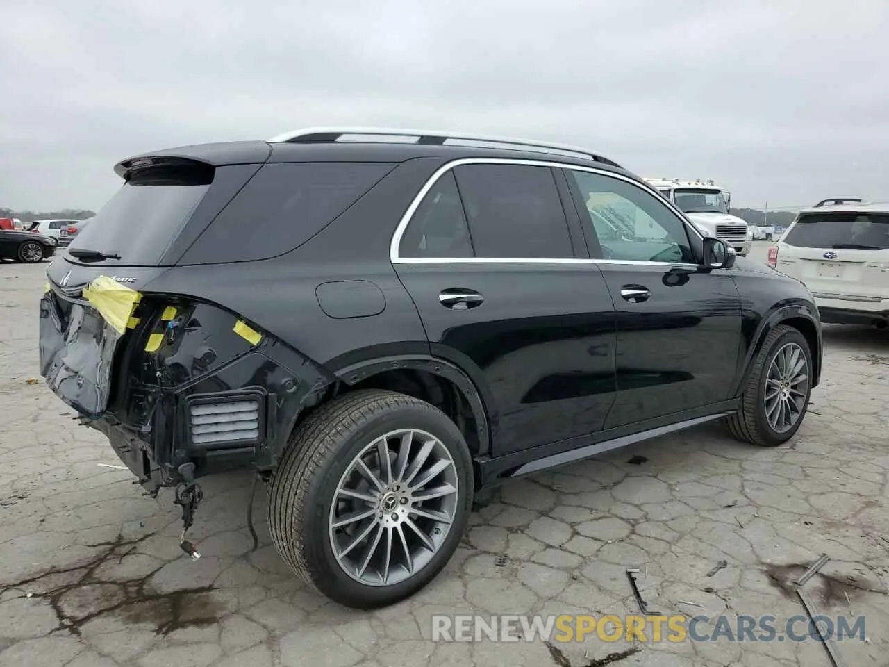 3 Photograph of a damaged car 4JGFB4KB8LA052397 MERCEDES-BENZ GLE-CLASS 2020