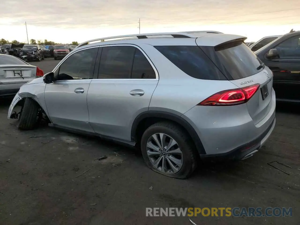 2 Photograph of a damaged car 4JGFB4KB8LA234617 MERCEDES-BENZ GLE-CLASS 2020