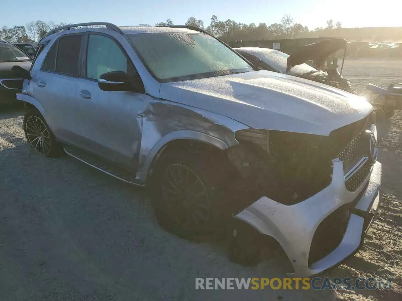 4 Photograph of a damaged car 4JGFB4KB9LA206857 MERCEDES-BENZ GLE-CLASS 2020