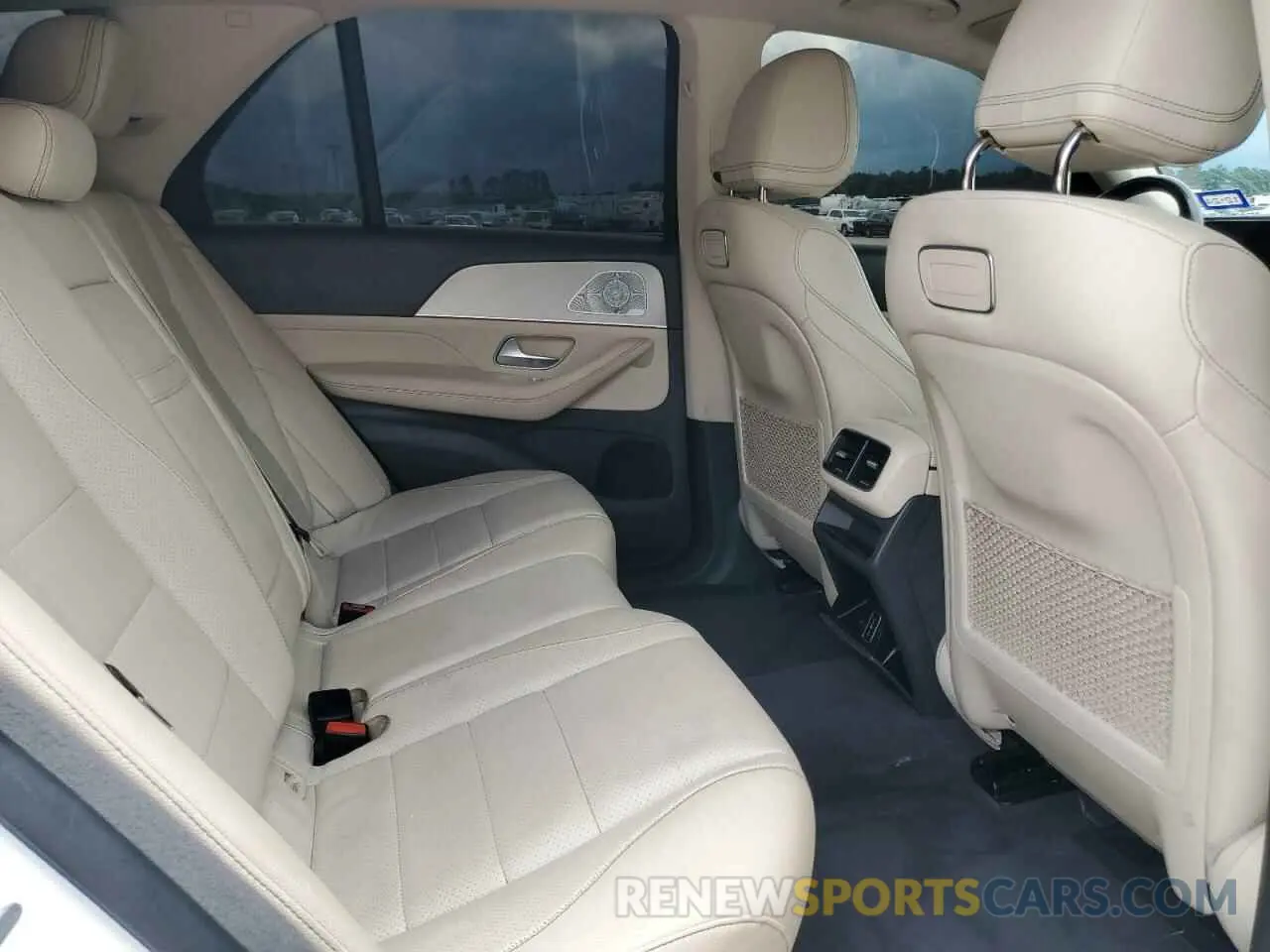 11 Photograph of a damaged car 4JGFB4KBXLA082761 MERCEDES-BENZ GLE-CLASS 2020