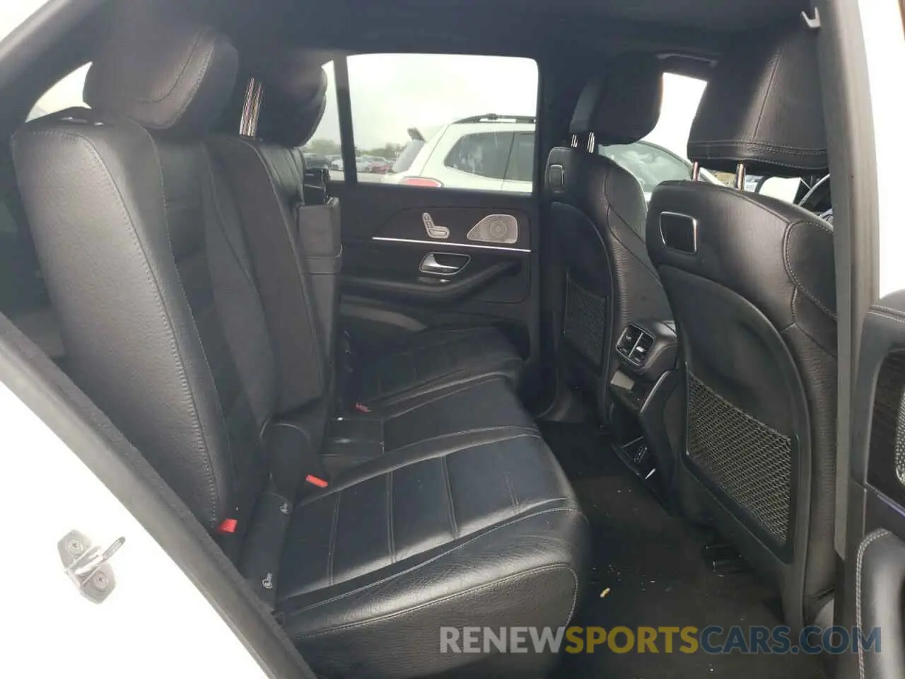 11 Photograph of a damaged car 4JGFB4KE0LA039752 MERCEDES-BENZ GLE-CLASS 2020