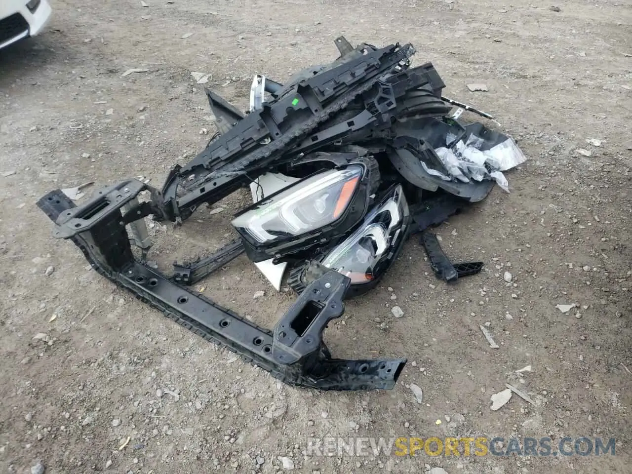 13 Photograph of a damaged car 4JGFB4KE0LA039752 MERCEDES-BENZ GLE-CLASS 2020