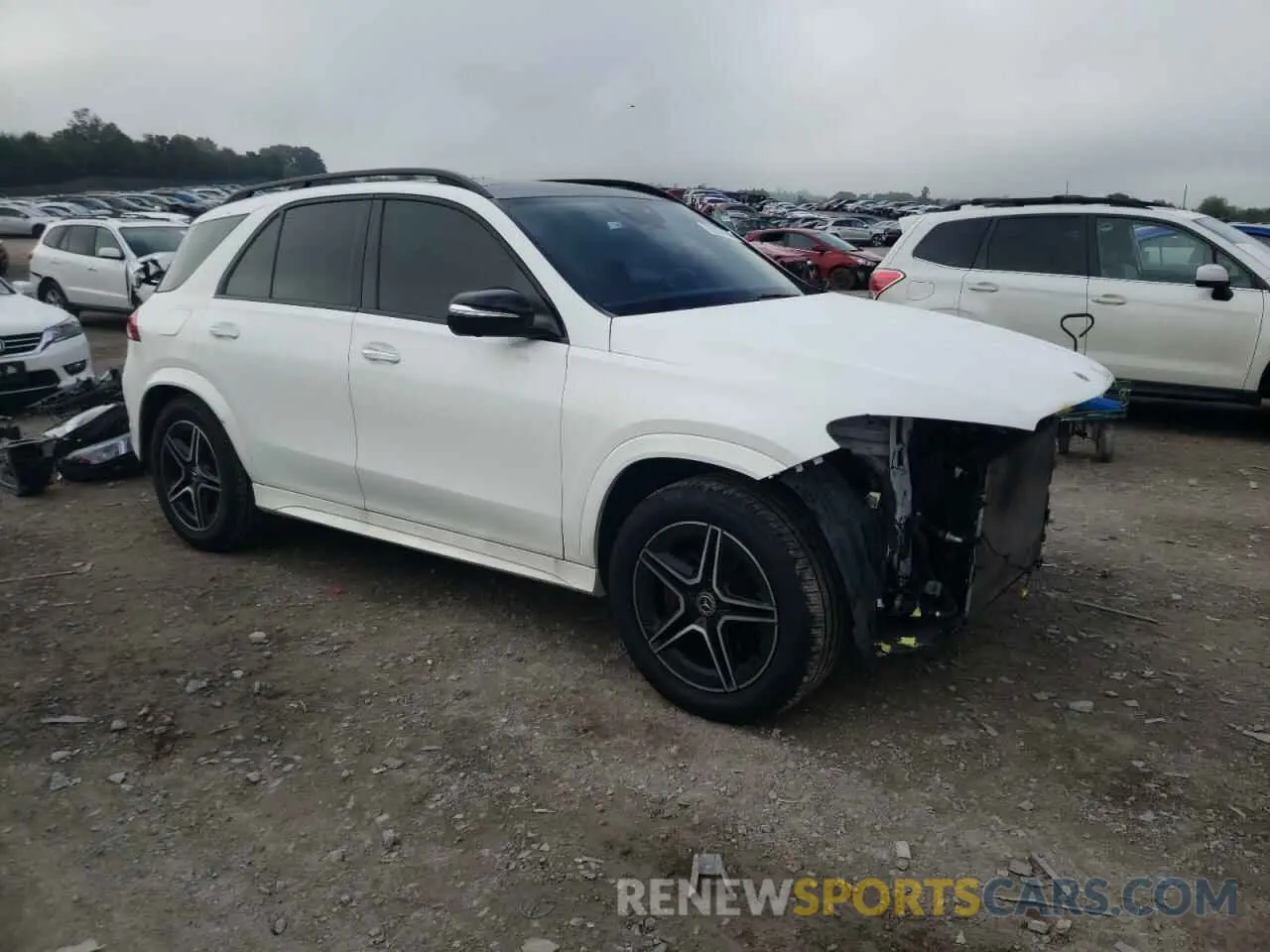 4 Photograph of a damaged car 4JGFB4KE0LA039752 MERCEDES-BENZ GLE-CLASS 2020