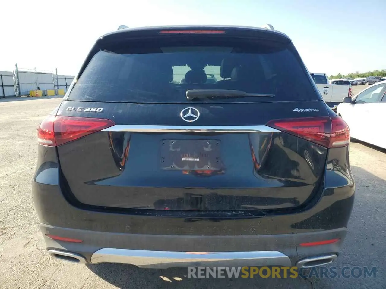 6 Photograph of a damaged car 4JGFB4KE0LA070953 MERCEDES-BENZ GLE-CLASS 2020