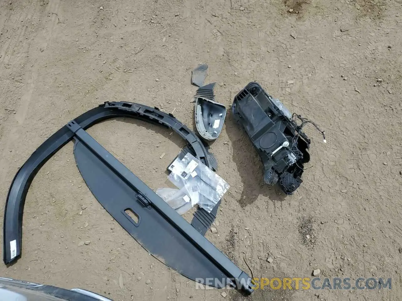 13 Photograph of a damaged car 4JGFB4KE0LA087266 MERCEDES-BENZ GLE-CLASS 2020
