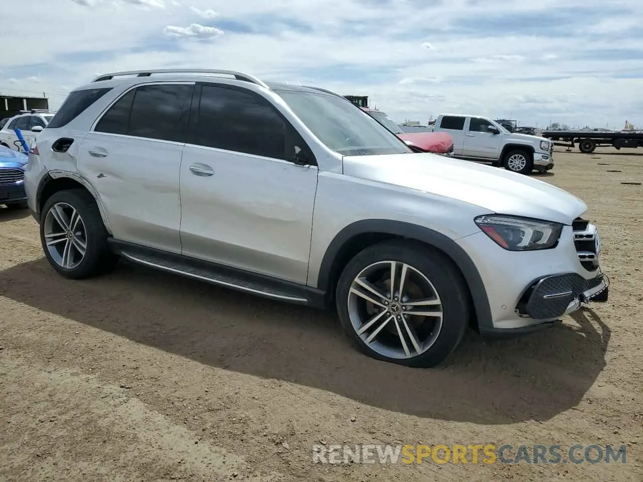 4 Photograph of a damaged car 4JGFB4KE0LA087266 MERCEDES-BENZ GLE-CLASS 2020