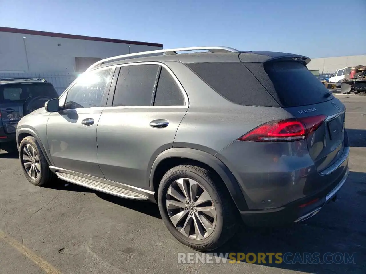 2 Photograph of a damaged car 4JGFB4KE7LA083277 MERCEDES-BENZ GLE-CLASS 2020