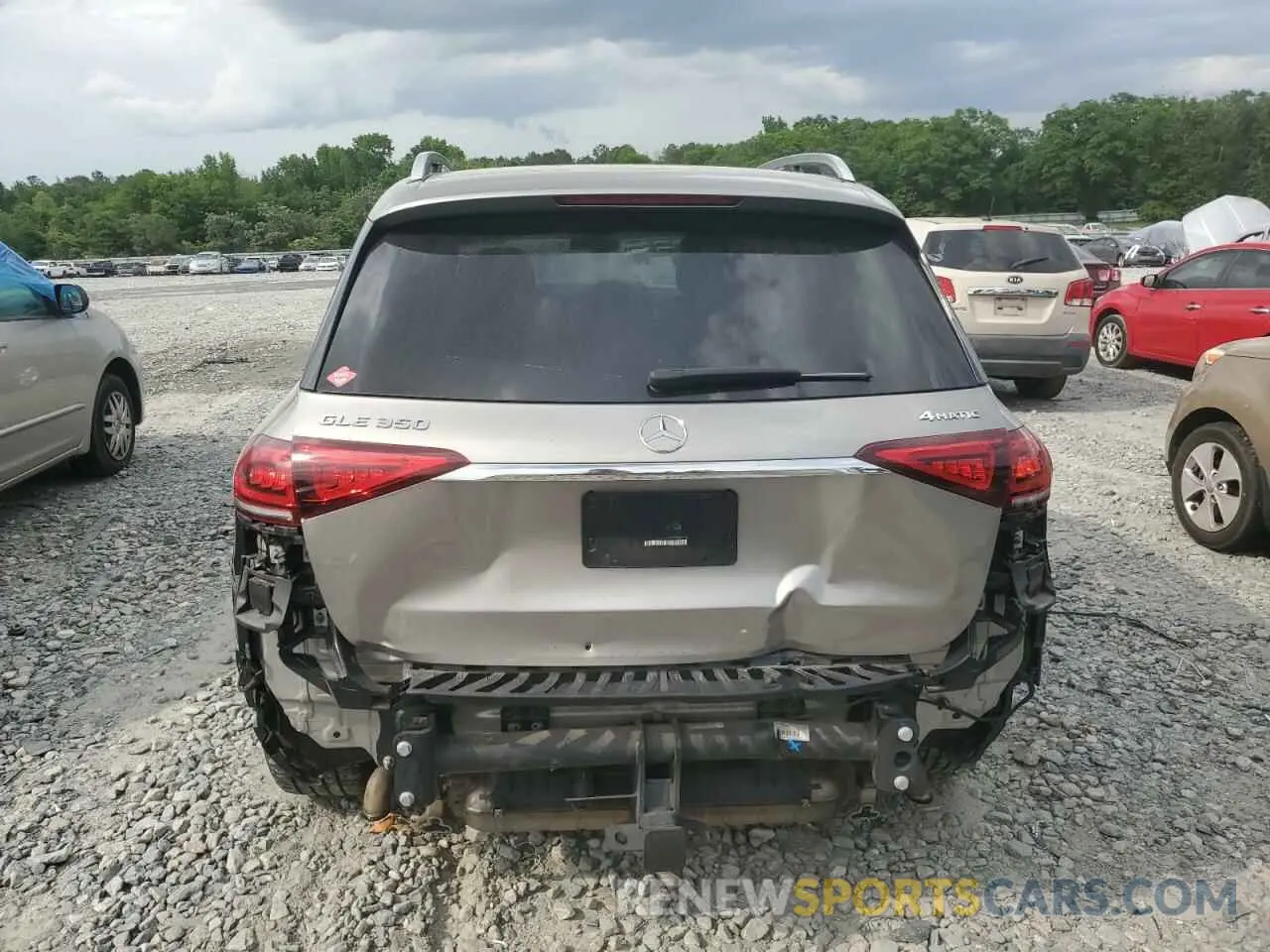 6 Photograph of a damaged car 4JGFB4KEXLA048281 MERCEDES-BENZ GLE-CLASS 2020