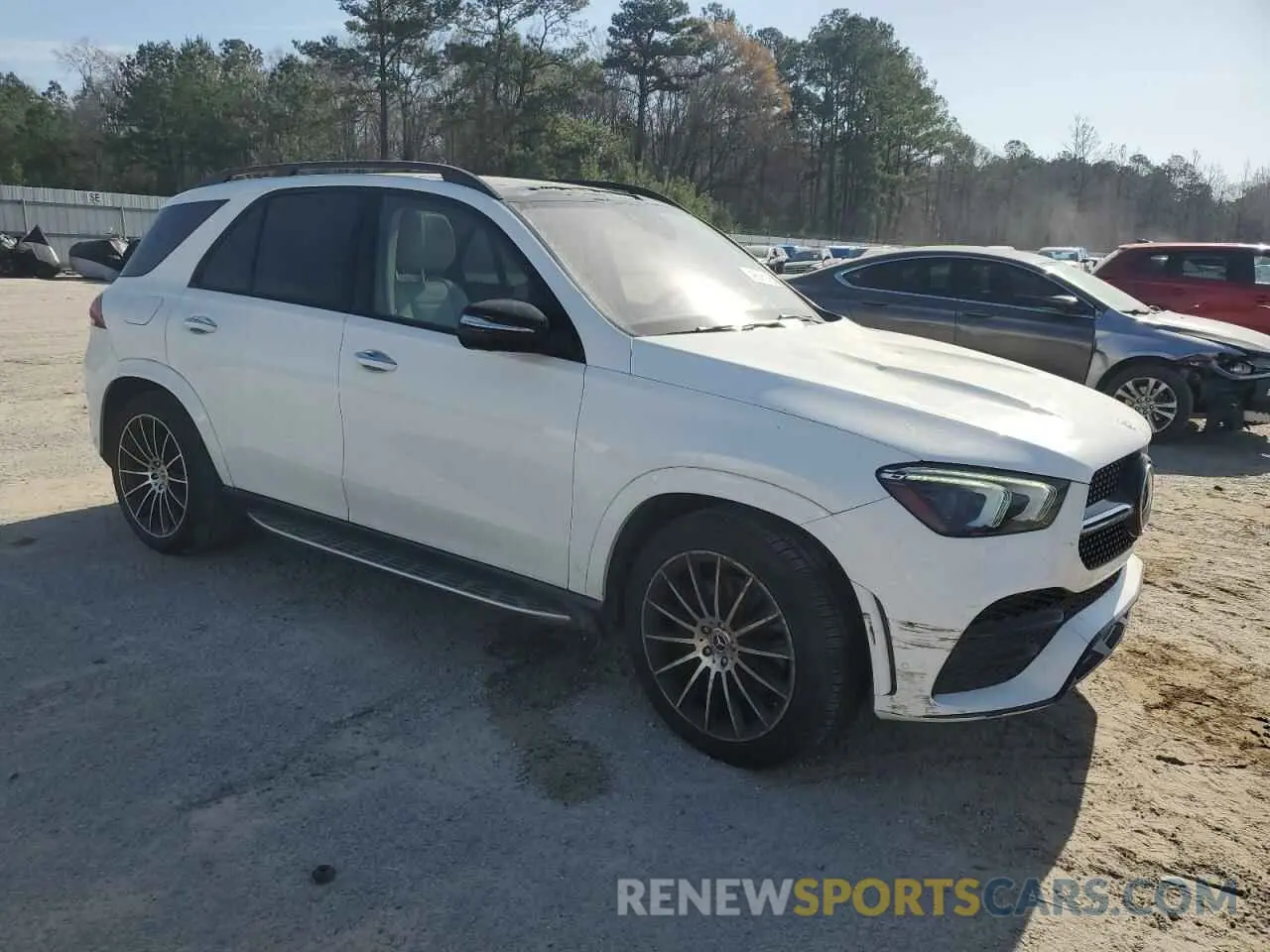 4 Photograph of a damaged car 4JGFB5KB3LA083997 MERCEDES-BENZ GLE-CLASS 2020