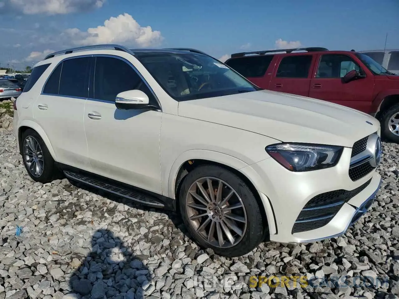 4 Photograph of a damaged car 4JGFB5KB3LA294715 MERCEDES-BENZ GLE-CLASS 2020