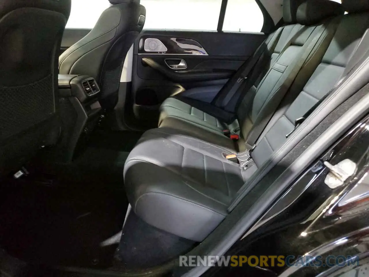 11 Photograph of a damaged car 4JGFB5KBXLA002929 MERCEDES-BENZ GLE-CLASS 2020