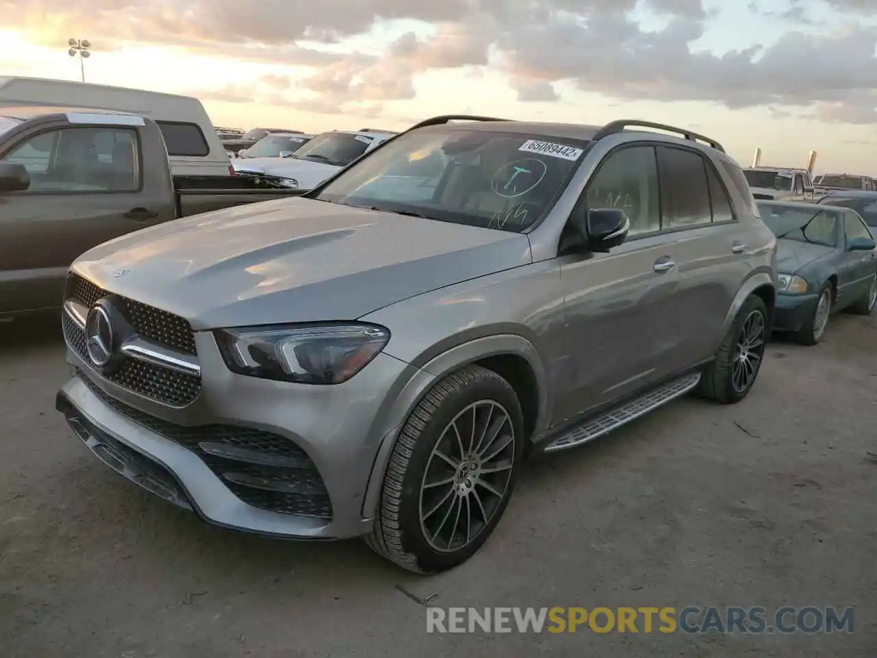 2 Photograph of a damaged car 4JGFB5KBXLA079123 MERCEDES-BENZ GLE-CLASS 2020