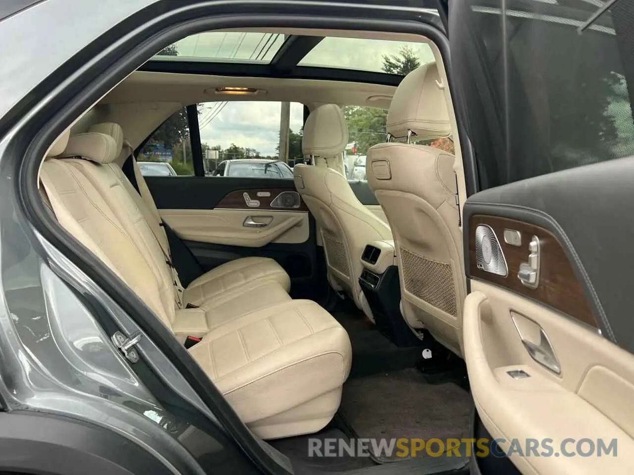 6 Photograph of a damaged car 4JGFB5KEXLA051025 MERCEDES-BENZ GLE-CLASS 2020