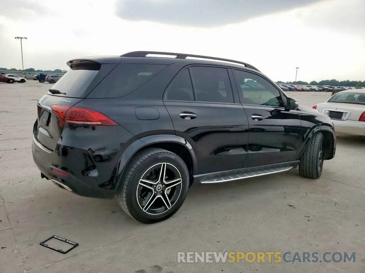 3 Photograph of a damaged car 4JGFB8GB8LA248372 MERCEDES-BENZ GLE-CLASS 2020