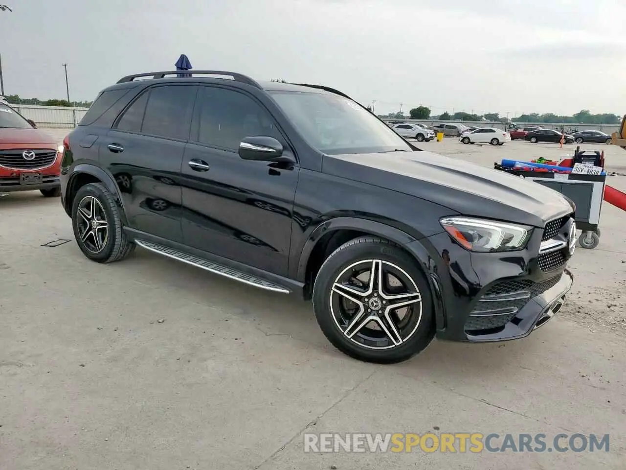 4 Photograph of a damaged car 4JGFB8GB8LA248372 MERCEDES-BENZ GLE-CLASS 2020