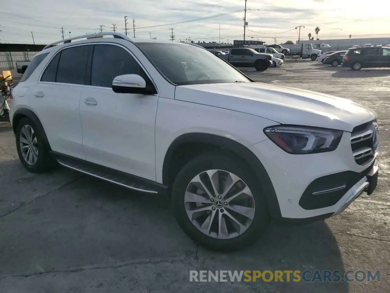 4 Photograph of a damaged car 4JGFB4JB2MA389876 MERCEDES-BENZ GLE-CLASS 2021