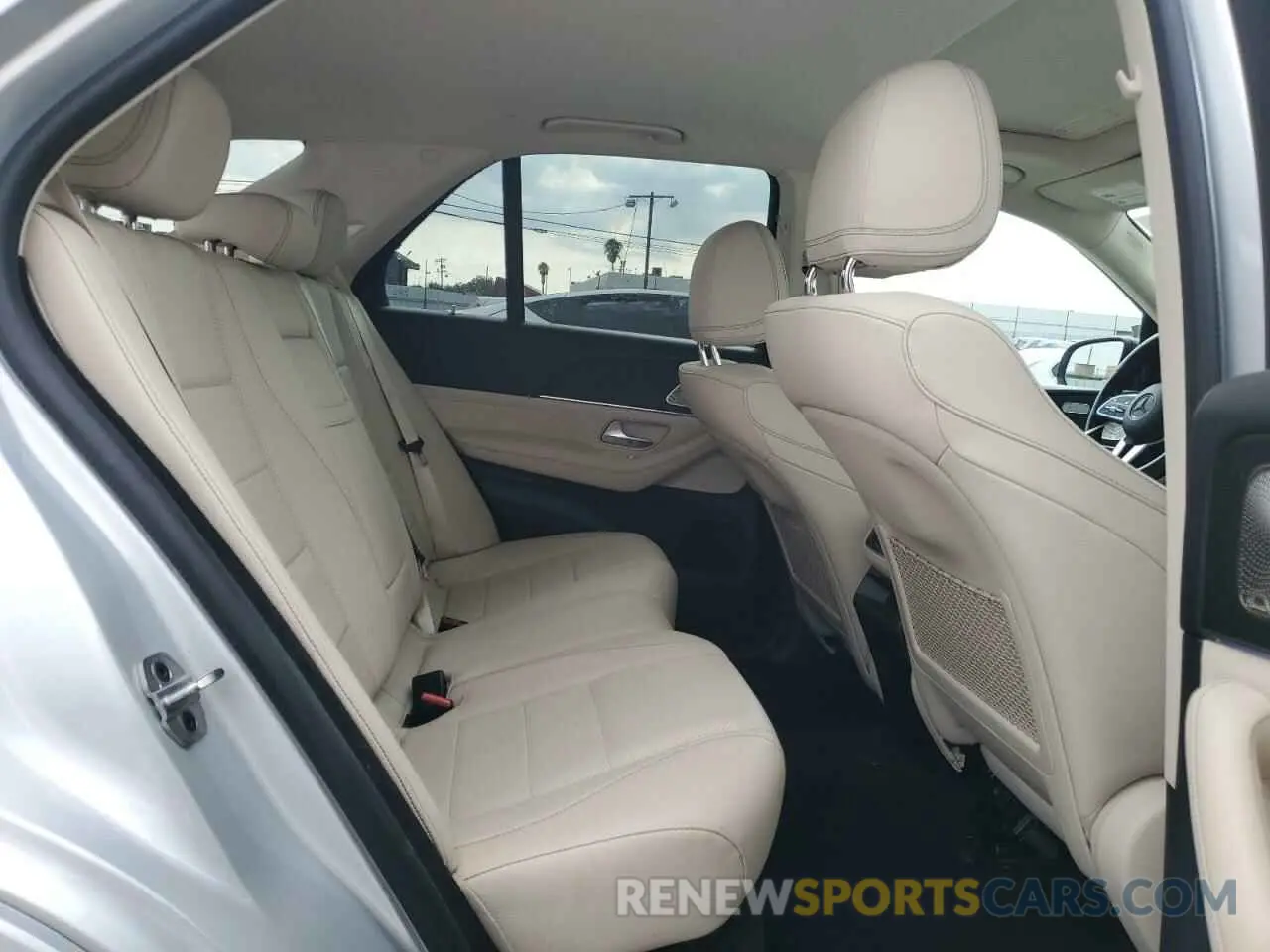 11 Photograph of a damaged car 4JGFB4JB5MA432767 MERCEDES-BENZ GLE-CLASS 2021
