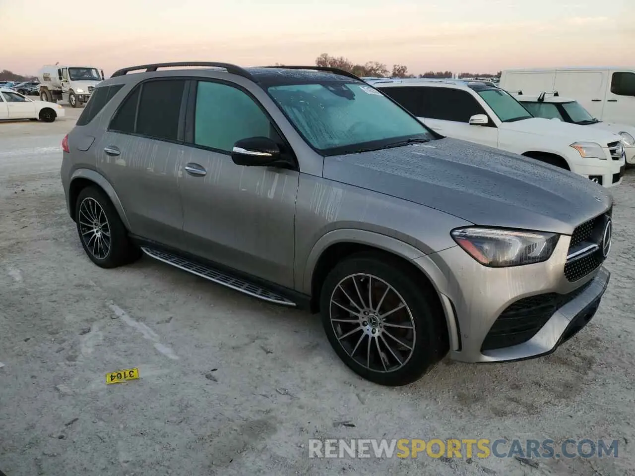 4 Photograph of a damaged car 4JGFB4JB5MA569028 MERCEDES-BENZ GLE-CLASS 2021
